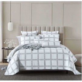 Verona Bedspread [Size: Oblong Cushion]