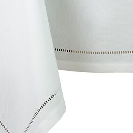 Langham Plain Tablecloth White [SIZE: 210x210cm]