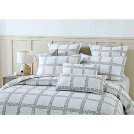 Verona Bedspread [Size: Oblong Cushion]