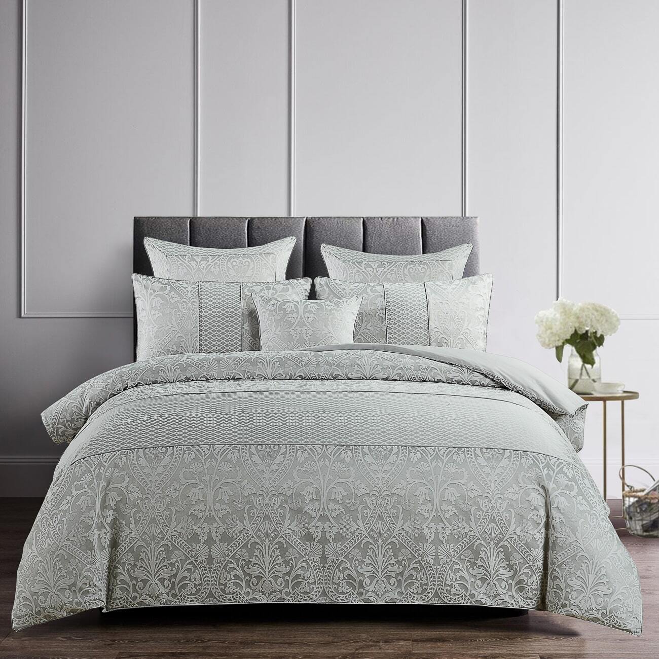 Grey Quilt Covers | Manchester Collection